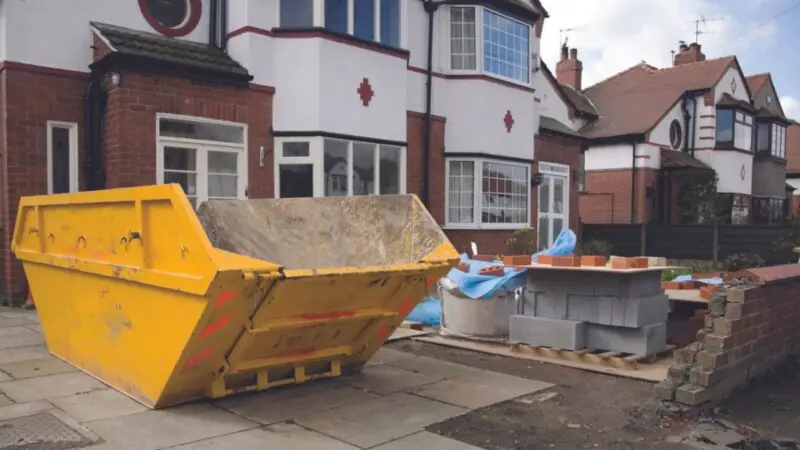 How Can Skip Hire Stalybridge Save Time and Money? 