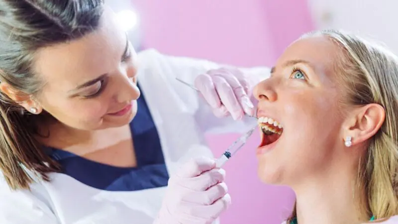 How Experts Determine Teeth Alignment Options 