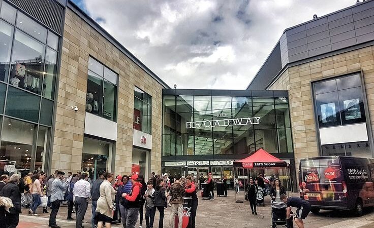 Which Shops Should You Visit at the Shopping Mall in Bradford? 