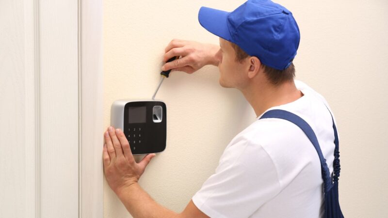 How to Choose the Right Burglar Alarm for Your Property 